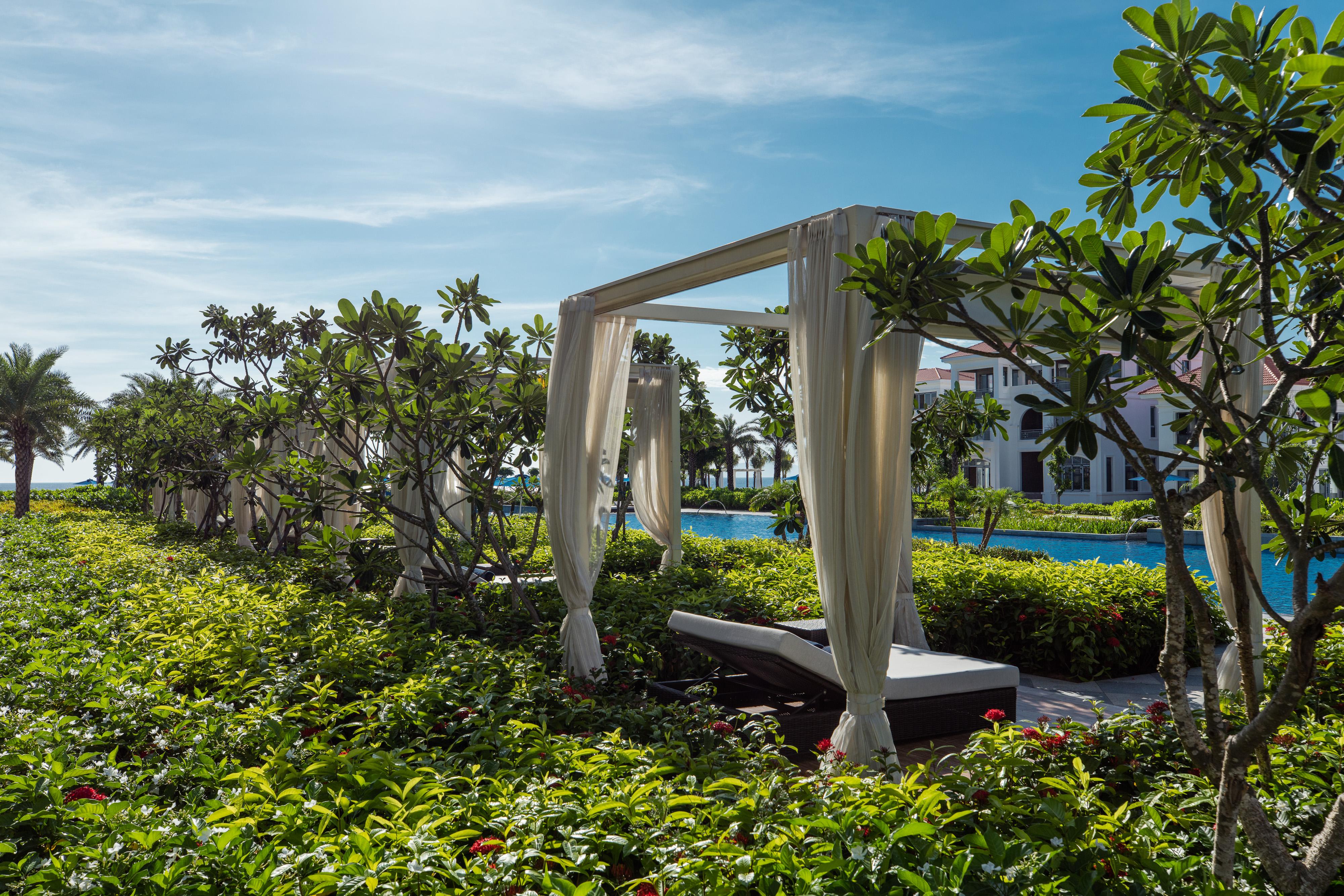 Sheraton Grand Danang Resort & Convention Center Exterior photo